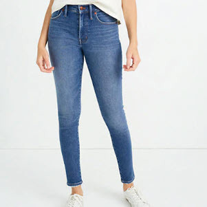 9" Mid-Rise Skinny Jeans in Pearson Wash